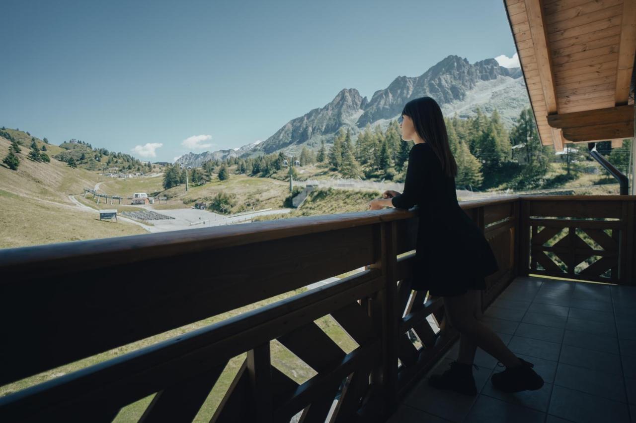 Hotel Bezzi Passo del Tonale Exterior photo